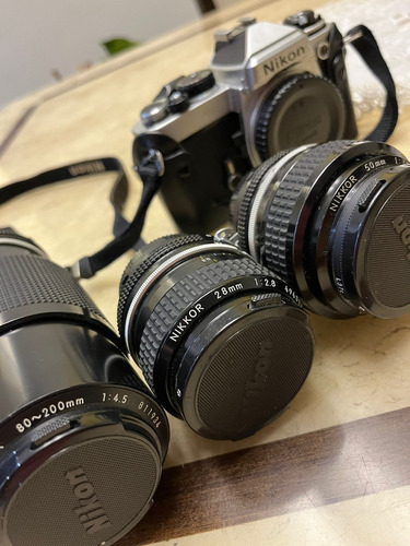 Câmera Analógica Semi Profissiona Nikon F Mount Kit 3 Lentes