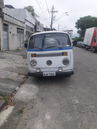 VOLKSWAGEN KOMBI PICKUP