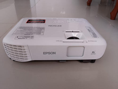 Proyector Epson Vs 250 Hdmi 3200 Lumens