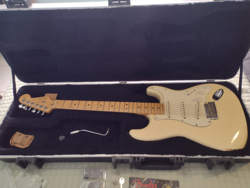 Guitarra Fender Stratocaster Americana 2012 - Case Original