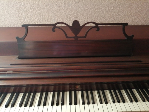 Piano Alemán Wurlitzer