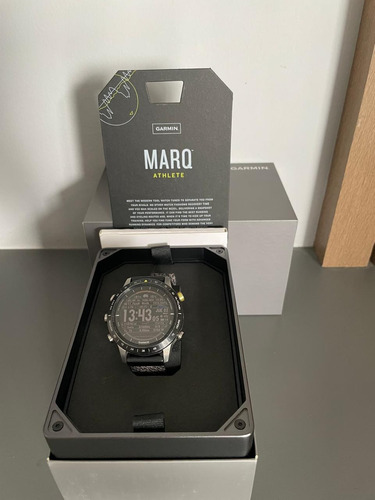 Reloj Garmin Marq Athlete. Zafiro - Titanio 32gb