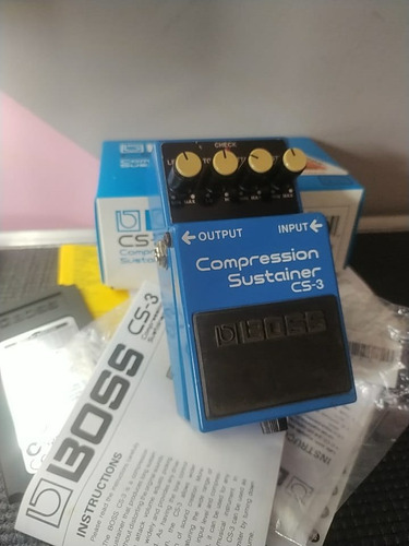 Pedal De Efeito Boss Compression Sustainer Cs-3  