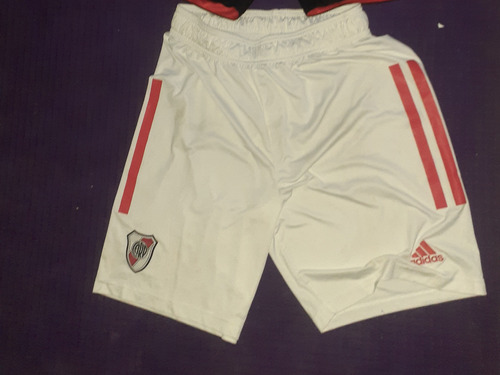 Short adidas Usado River 