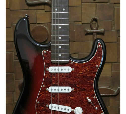  Guitarra Squier Standard Stratocaster Impecable Indonesia