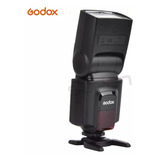 Flash Universal Godox Tt520ii + Radio Disparador