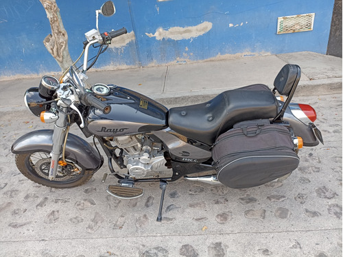 Motocicleta Dinamo Rayo Élite 250cc Tipo Chopper 2019