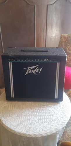 Amplificador Peavey Express 65 Wats