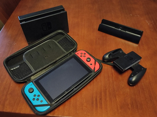 Nintendo Switch + 14 Jogos + Base Hdmi Adicional + Case + Sd