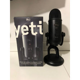 Microfone Condensador Usb Blue Yeti - Preto Cor Blackout