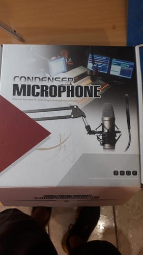 Microfone Andowl Bm-800 Unidirecional Preto/dourado