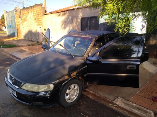 CHEVROLET VECTRA 2000 2.2 GLS 4P