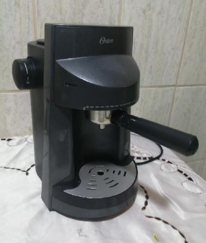Cafetera Express Oster, Modelo 3188-054