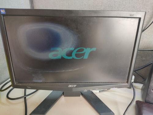 Monitor Acer 15.6  Con Detalle Display Base Inverter Logica