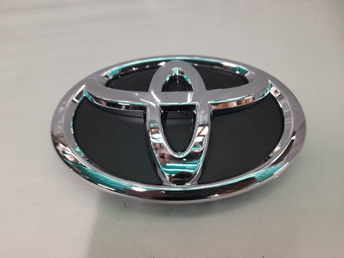 Emblema Parrilla Toyota Fortuner Dubai 2016 2020 Original Foto 2
