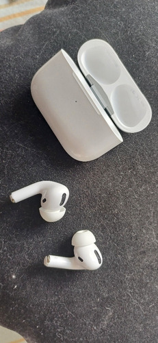 Apple AirPods Pro Primera Generación 