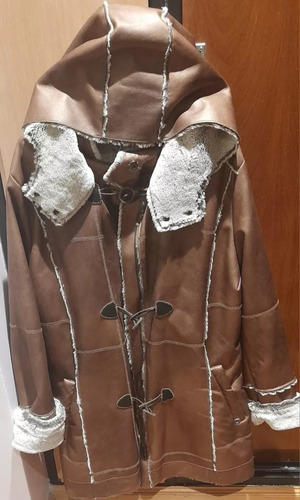 Campera Tipo Tapado Con Piel Por Dentro Y Capucha! Abrigada!