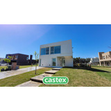 Casa En Venta A Estrenar  En Carpinchos, Nordelta