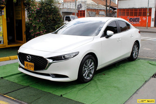 Mazda 3 2.0 Touring Hybrid