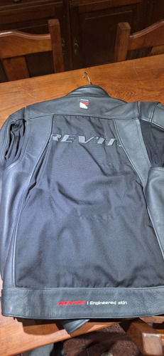 Campera Revit Cuero