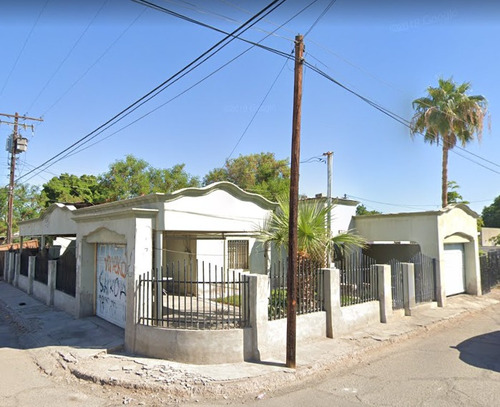 Casa En Venta En Avenida San Ramón 2194, Baja California.