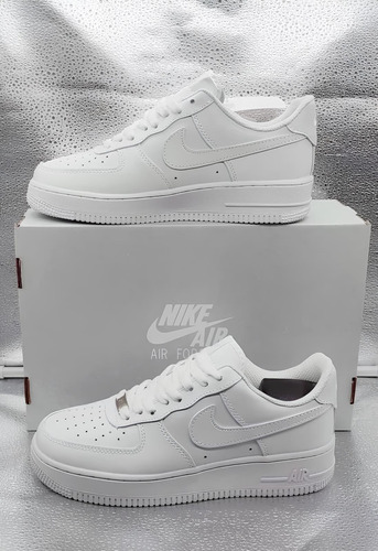 Tenis Nike Air Force One 1 Af1 En Color Blanco Talla # 27