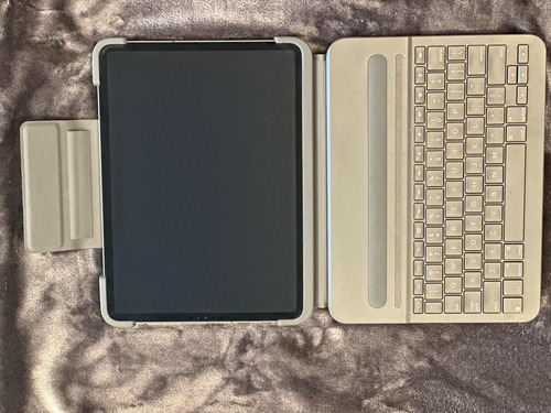 iPad Pro 11 A2013 + Capa Slim Logitech