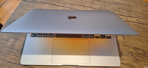 Apple Macbook Air M1 8gb 2560x1600 An515-54-52m4.