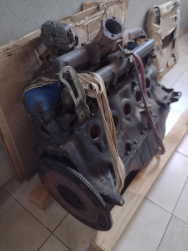 Motor Ford 221 Con 04 + Radiador 3 Filas Nuevo + Burro