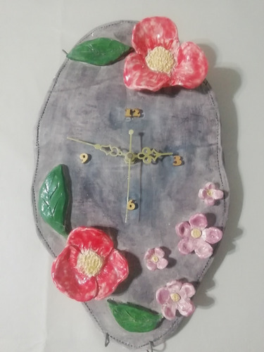 Reloj De Pared De Ceramica Moldeado A Mano Con Flores