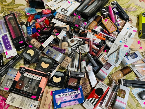 Lote De Maquillaje 50 Piezas