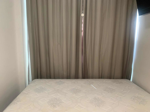 Vendo Cama Queen Size Da Euro Colchões Com Pouco Uso.