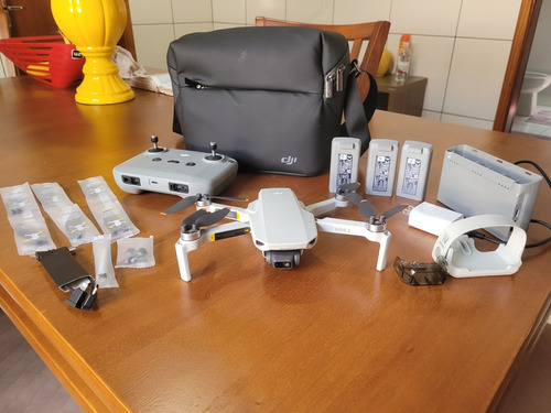 Drone Dji Mini 2 Fly More Combo