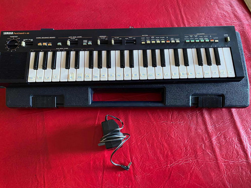 Organo/piano Yamaha Portasound