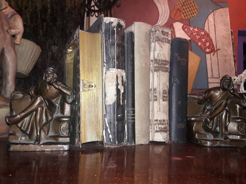 Aprieta Libros Art Deco En Petit Bronce