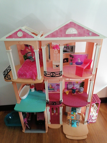 Casa Barbie Dreamhouse - Mattel