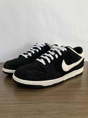 Nike Dunk Low Black White Heel