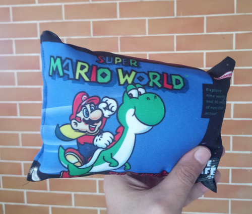 Mini Almofada Do Game Super Mario World / Super Nintendo 