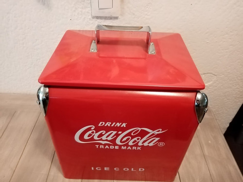 Hielera Cocacola Antigua Troquelada Totalmente Lamina