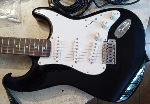 Sale! Fender Stratocaster Squier California Black Y Amplif. 