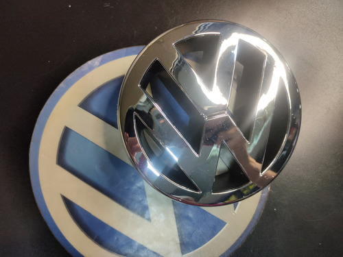 Emblema Delantero Bora Volkswagen Vw  Foto 2