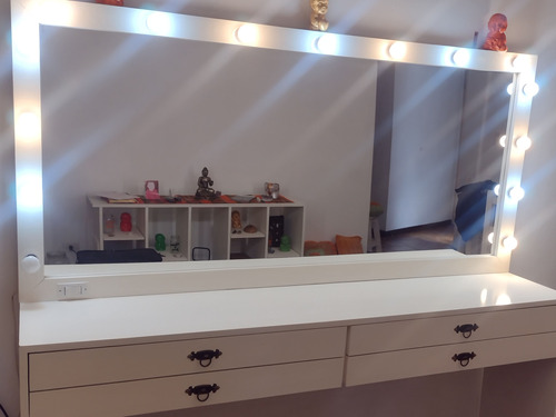 Mueble Maquillador Con Espejo Hollywood 