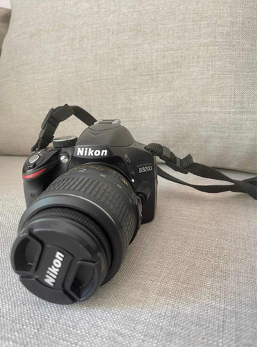 Nikon D3200 Reflex;usada Con Lente 18-55 Vr + Mochila+ Bolso