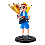 Pokemon Figura Ash Maestro Pokemon Con Pikachu + Trofeo