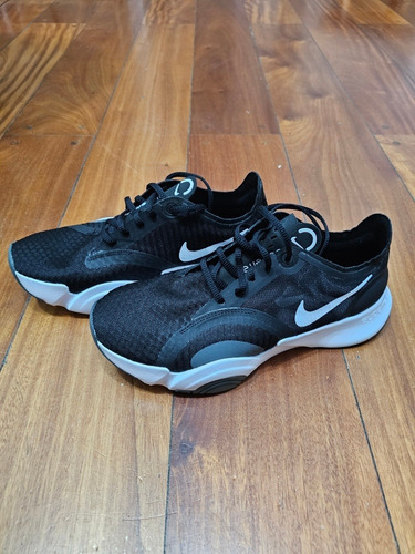 Zapatillas Negras Nike Mujer Talle 7 Traídas Miami