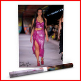 Poster Fotográfico Dua Lipa® Versace Fashion #2 - 60x40cm