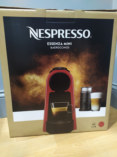 Cafetera Nesspreso Essenza Mini Red + Aeroccino 3