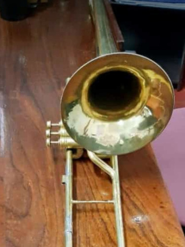 Trombón Tenor Profesional Americano. J. W York And Sond 