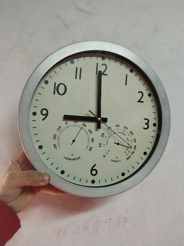 Reloj De Pared A Pilas Qartz,con Termómetro E Higrómetro 