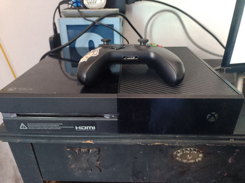 Xbox One + Dos Joysticks + Minecraft + Kinect 